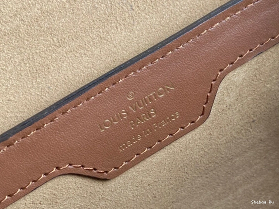 VUITTON LOUIS TRUNK PAPILLON 0816